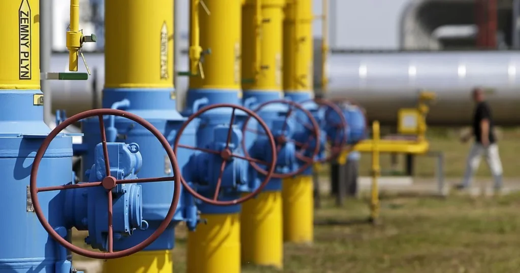 Перемовини щодо продовження транзиту російського газу через Україну тривають_штаб.info