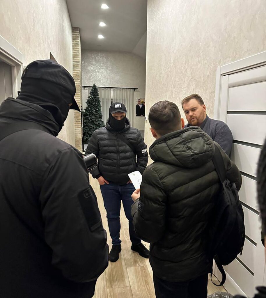 СБУ прийшла з обшуками до ексведучого каналів Медведчука Макса Назарова: фото