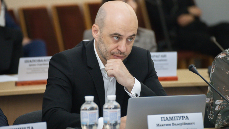 ДСА нічого не робить для судів» — судді з Дніпра, які відремонтували службові кабінети за власний рахунок