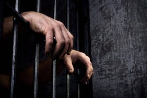 На СВО з боку рф було відправлено від 120 до 180 тисяч ув’язнених. Значна частина з них уже повернулася в російські міста, де зростає кількість тяжких злочинів за участю осіб зі статусом військовослужбовців