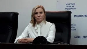 Заступниця прокурора, підозрювана у хабарі, мобілізувалась до ЗСУ
