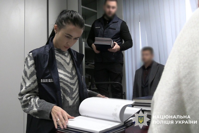 Нотаріус передала доступи до держреєстрів подрузі, яка здійснила понад 200 несанкціонованих входів