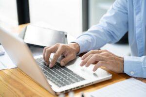 Опитування ІЕД: кадровий дефіцит і ціни б’ють по бізнесу України